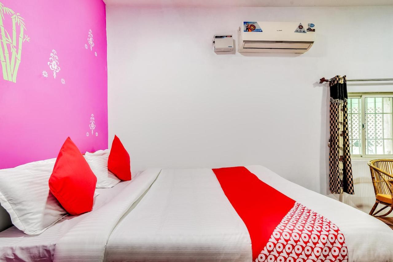 Oyo 62555 Victoria'S Heritage Hotel Pondicherry Bagian luar foto